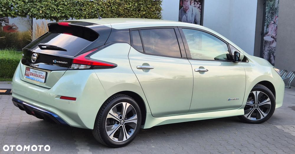 Nissan Leaf 40 kWh 2.ZERO Edition - 28