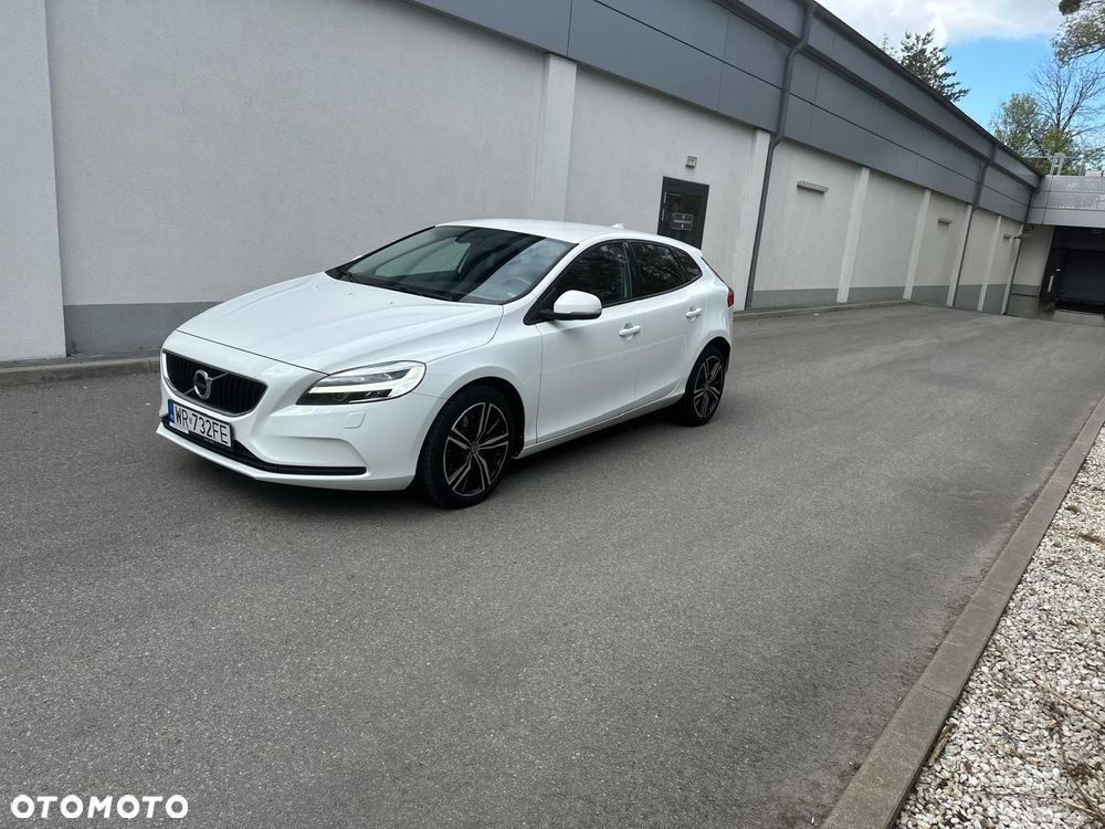 Volvo V40 D2 Drive-E Momentum - 17