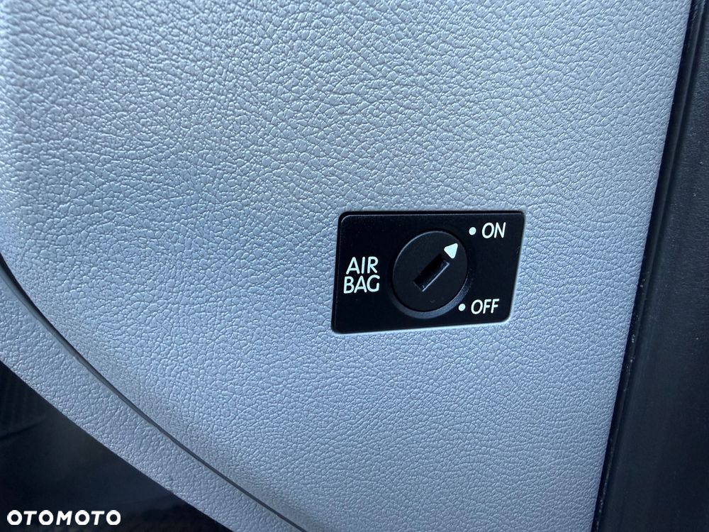 Volkswagen Caravelle L2 Comfortline Mixt 4Motion - 17