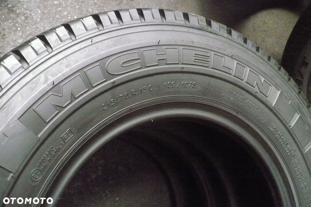 MICHELIN Agilis 81 215/70R15C 4,9mm 2016 - 3