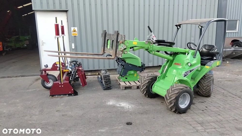 Avant M635 - 2