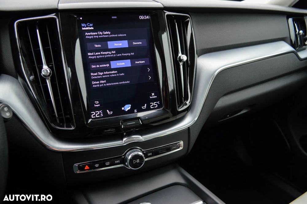 Volvo XC 60 T8 Twin Engine AWD Geartronic Inscription - 24