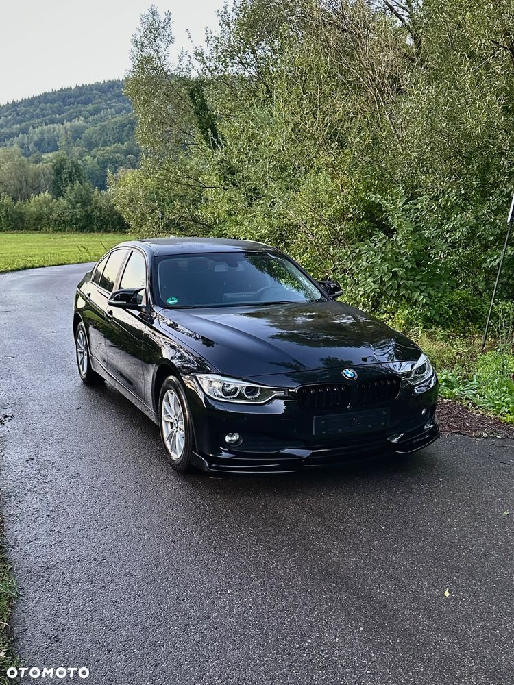 BMW Seria 3 320d xDrive Luxury Line - 2
