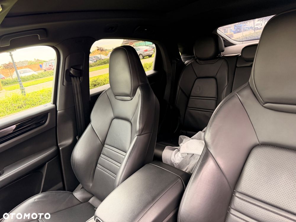 Porsche Cayenne E-Hybrid Platinum Edition - 22
