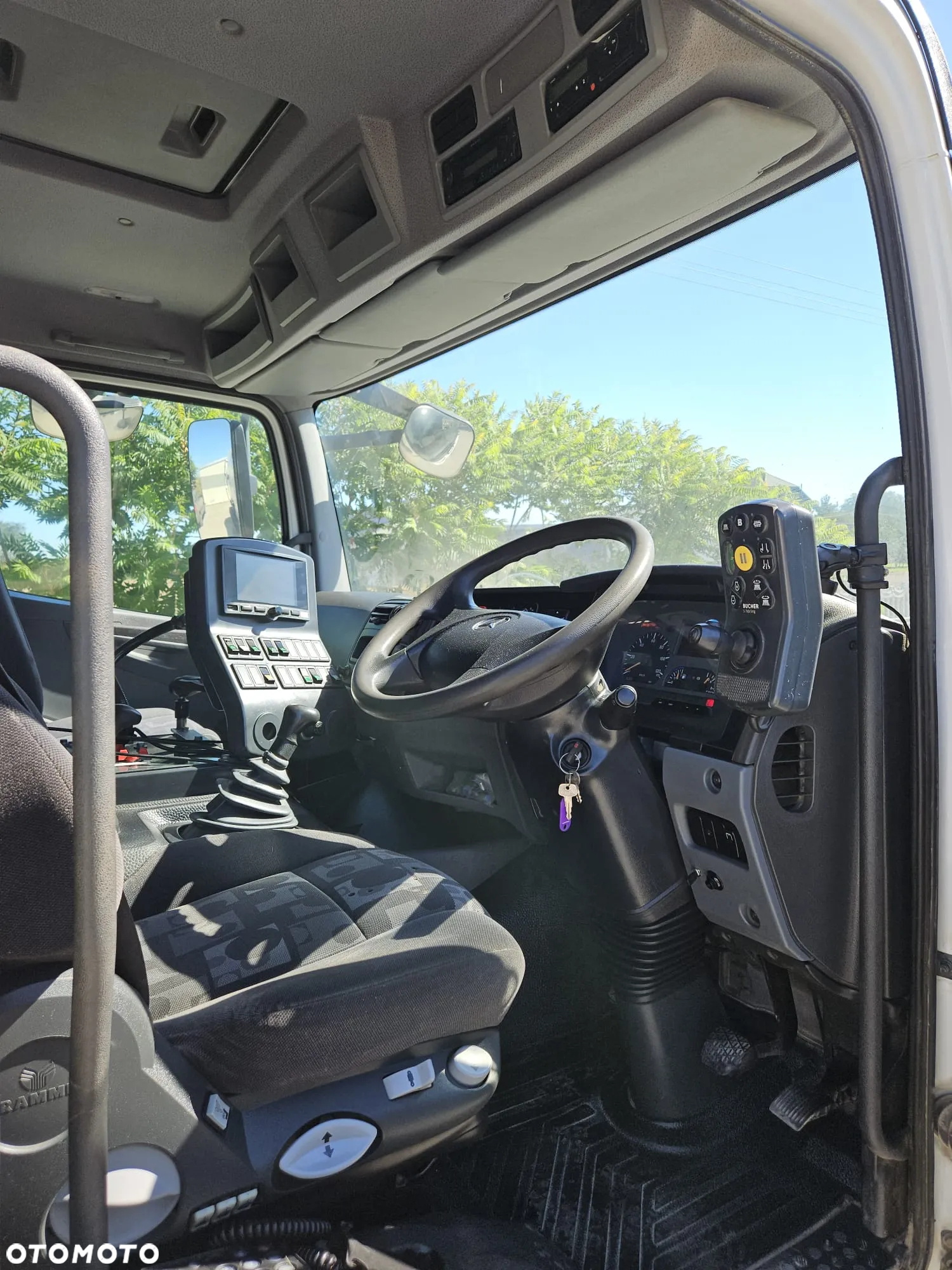 Mercedes-Benz ATEGO - 9