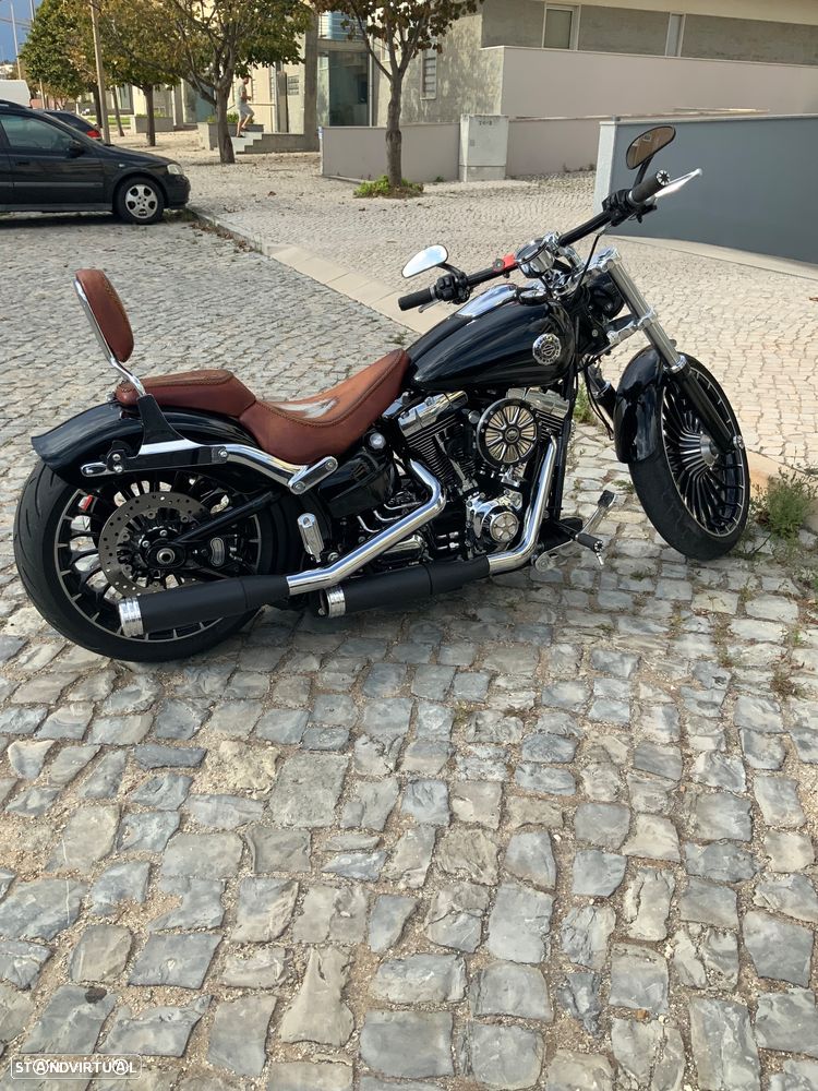 Harley-Davidson Breakout - 11