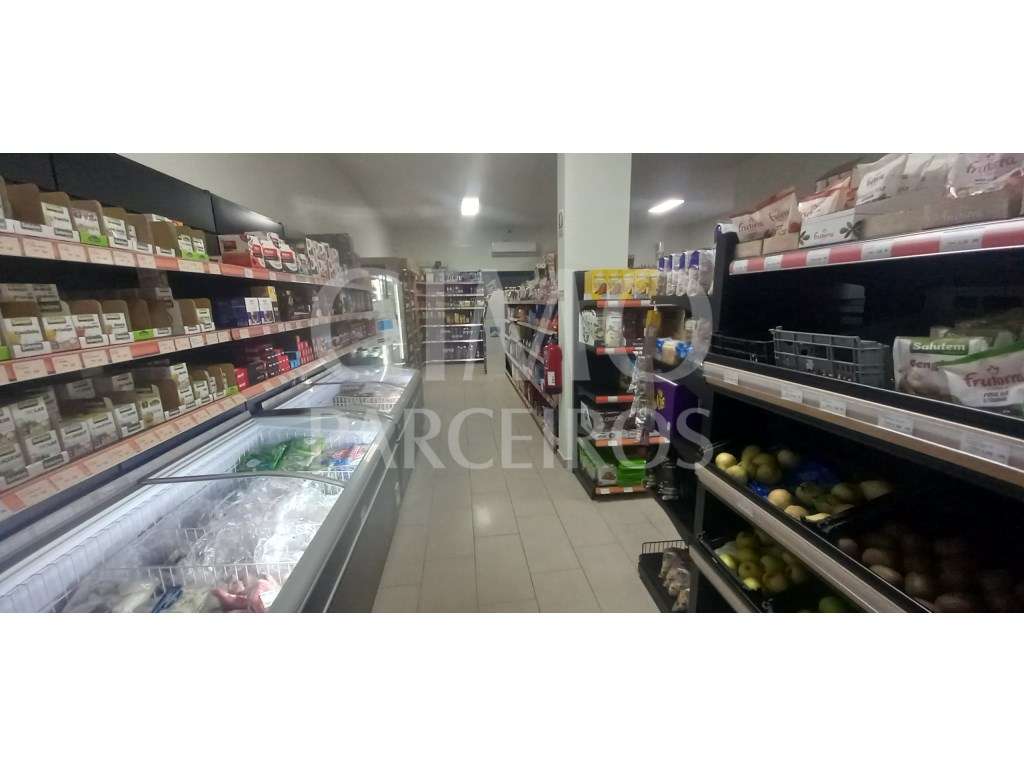 Venda de trespasse de Minimercado na Curia - Grande imagem: 2/10