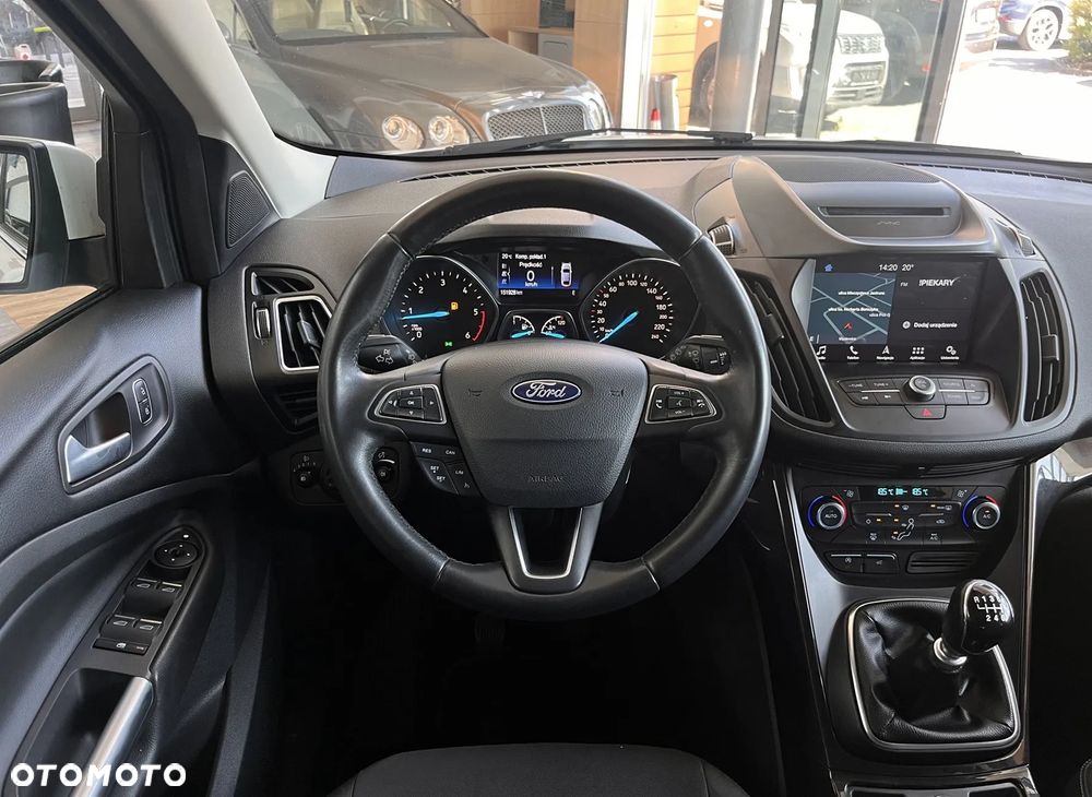 Ford Kuga 2.0 TDCi 4x2 Titanium - 14