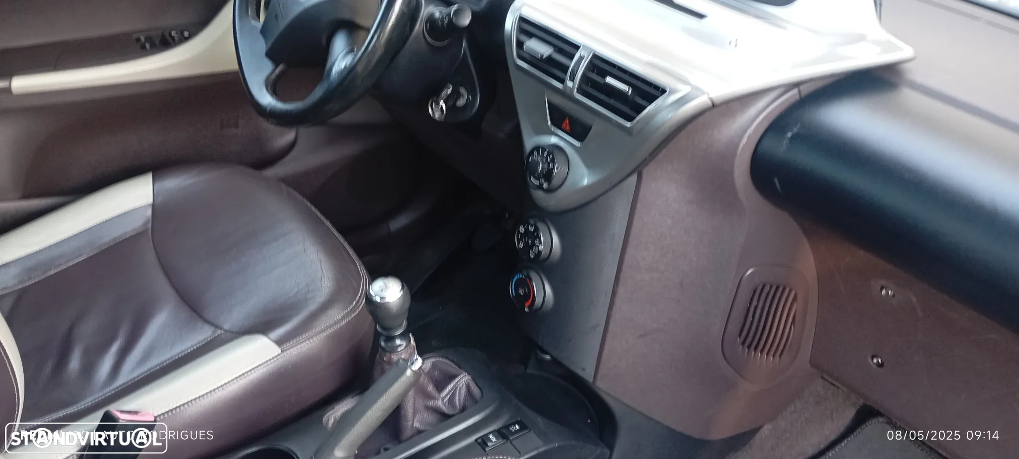 Toyota iQ 1.4 D-4D - 12