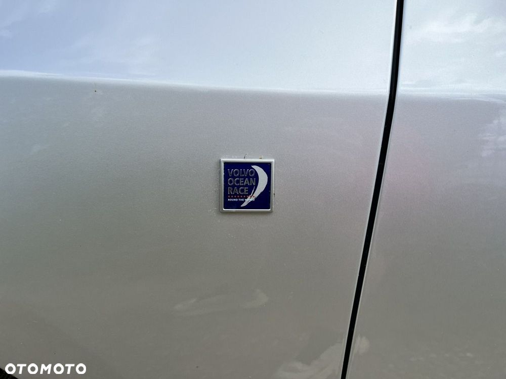 Volvo V60 D2 Ocean Race - 12