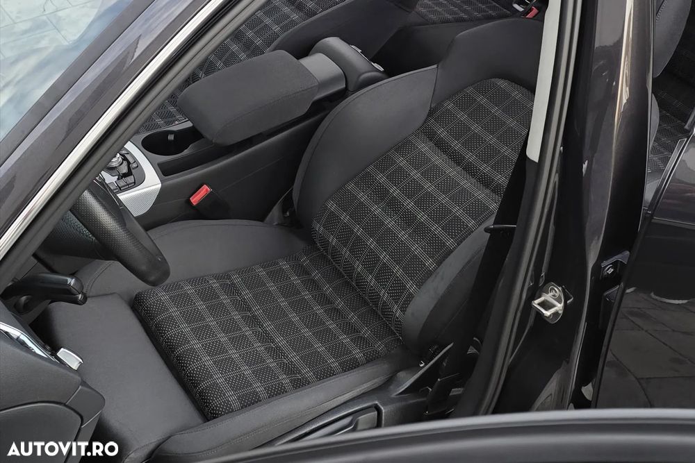 Audi A4 Avant 2.0 TDI DPF Ambition - 16