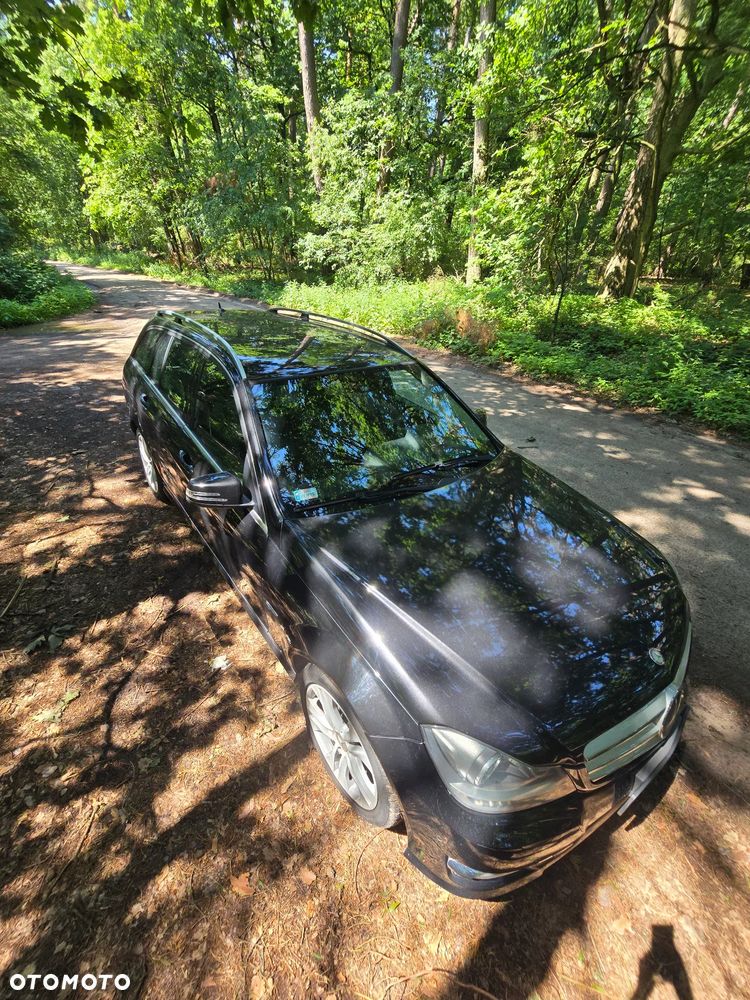 Mercedes-Benz Klasa C 220 CDI DPF Automatik BlueEFFICIENCY Avantgarde - 1