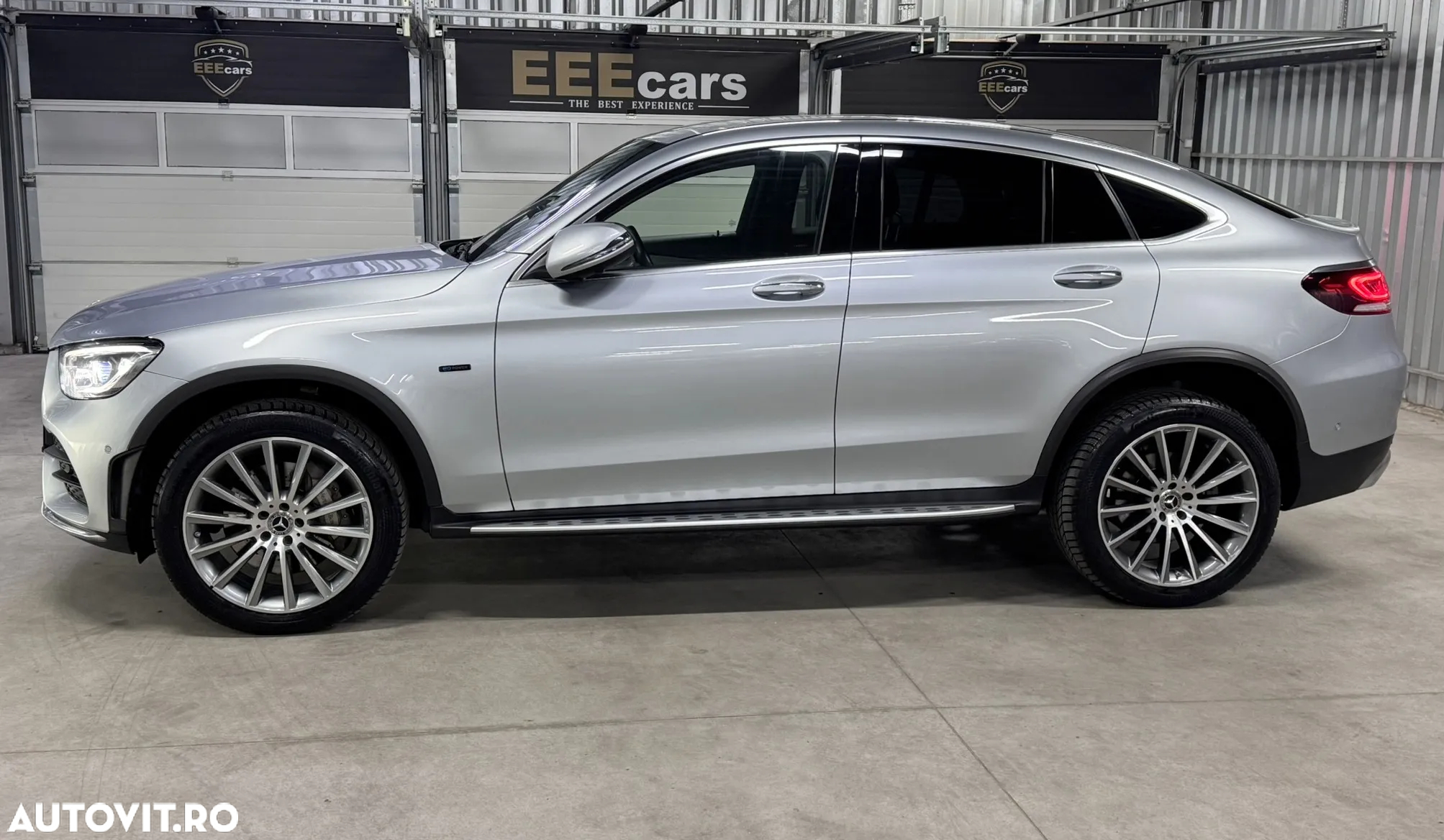 Mercedes-Benz GLC Coupe 300 de 4Matic 9G-TRONIC AMG Line - 9