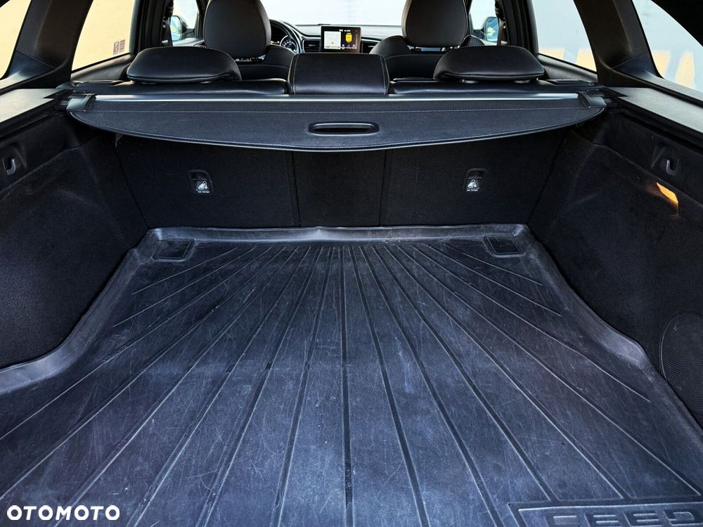 Kia Ceed 1.4 T-GDI GT-Line DCT - 13