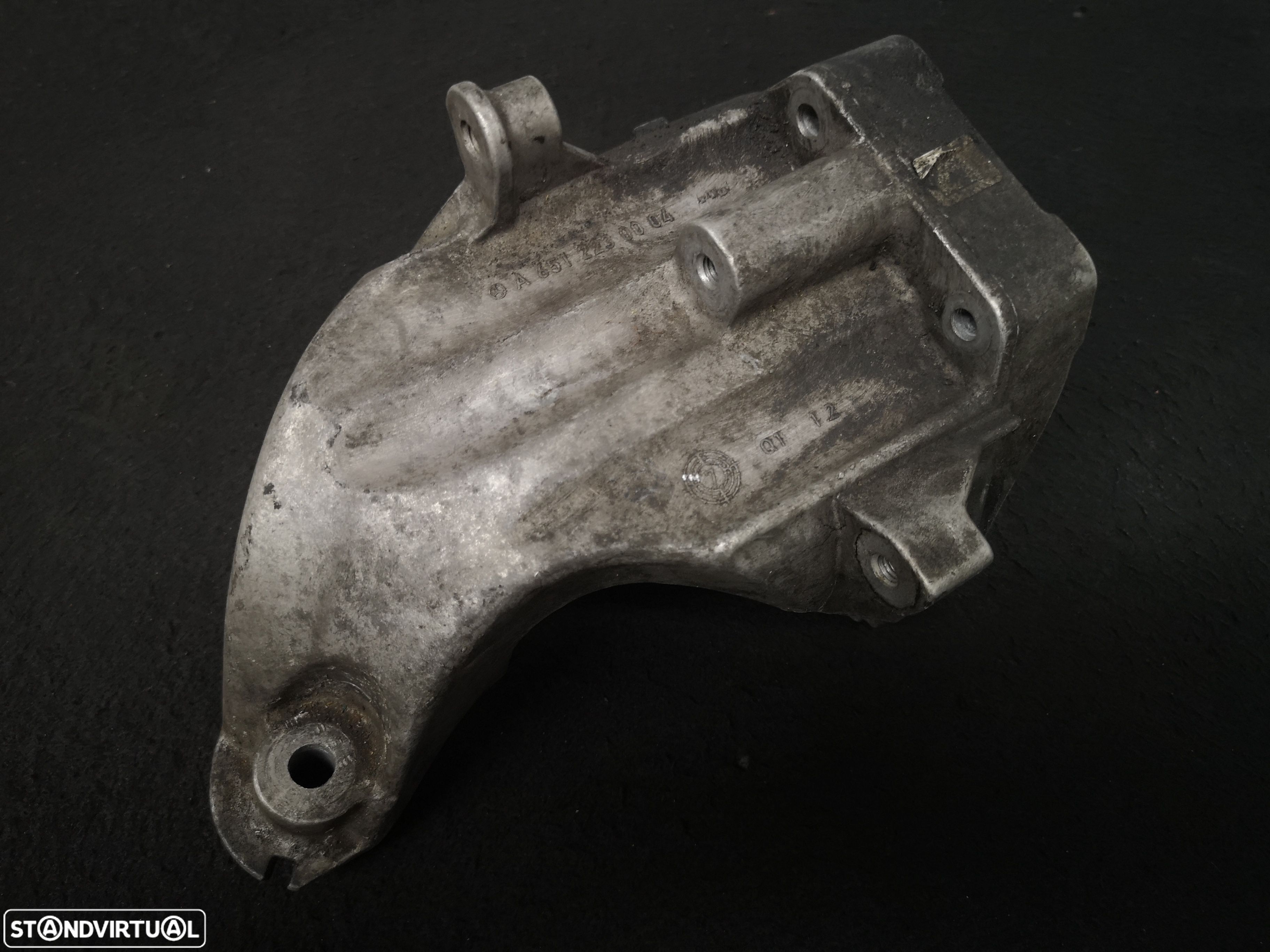 Apoio de motor Mercedes CDI A651 2010+ - 1