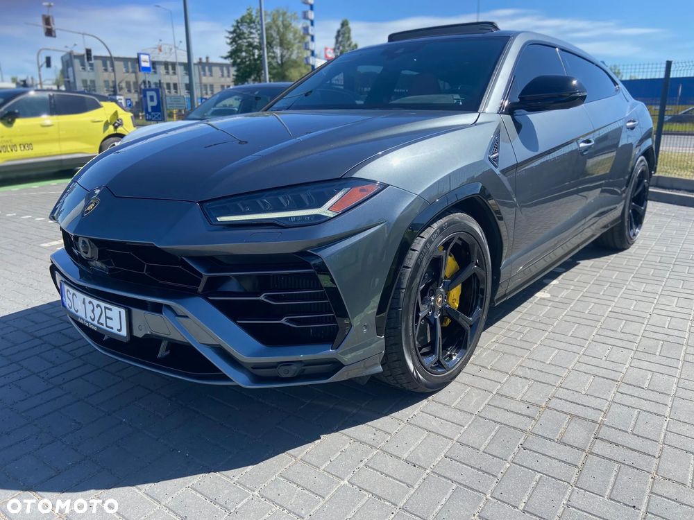 Lamborghini Urus Standard - 1