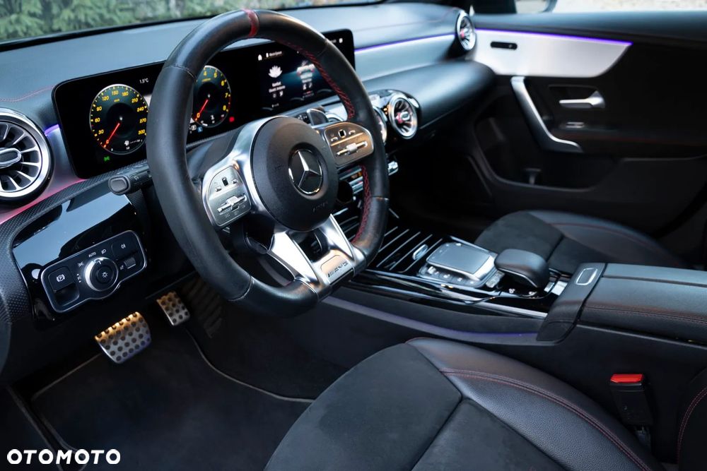 Mercedes-Benz CLA AMG 45 S 4-Matic 8G-DCT - 11