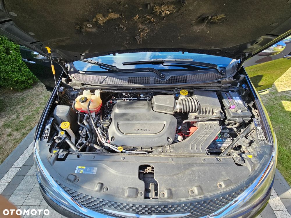 Chrysler Pacifica - 18