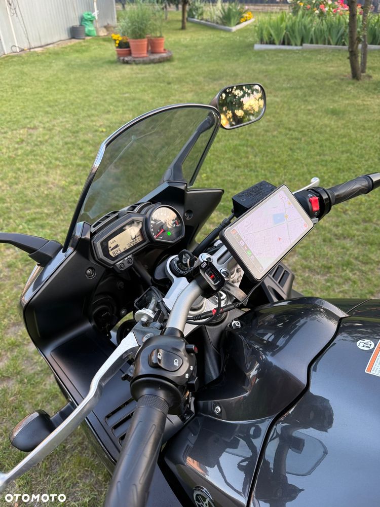 Yamaha FZ - 9