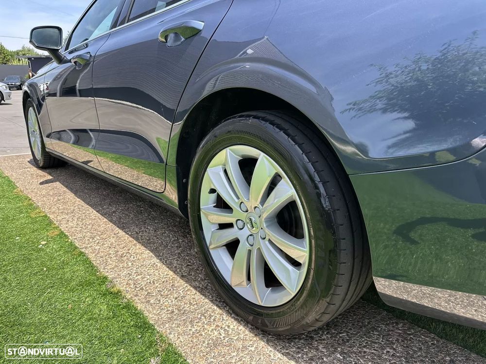 Volvo V60 2.0 D3 Momentum Plus - 19