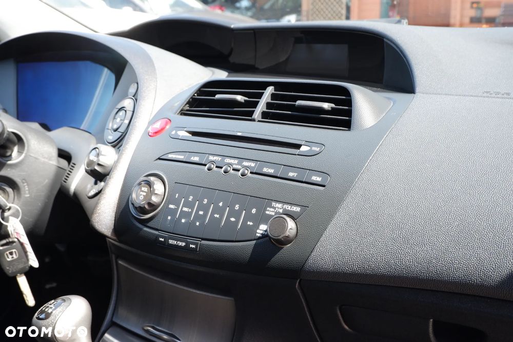 Honda Civic 1.4 i-VTEC Comfort - 6