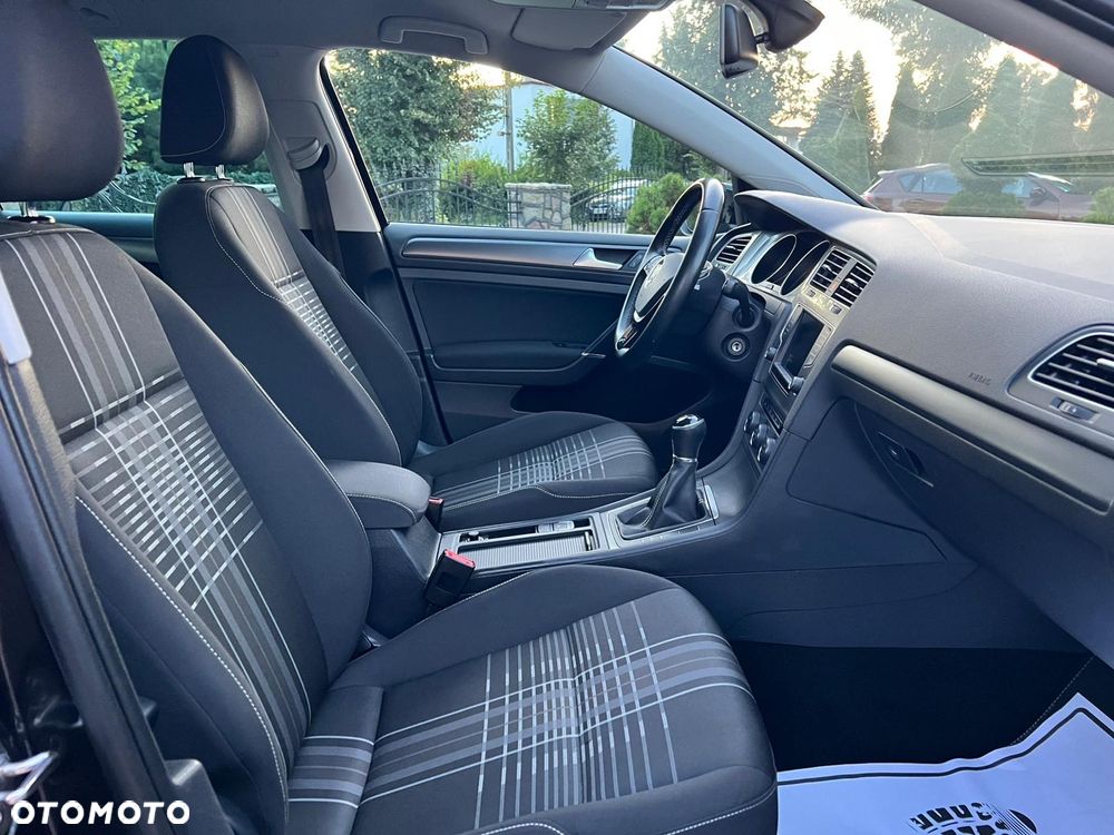 Volkswagen Golf 1.6 TDI SCR Comfortline - 14