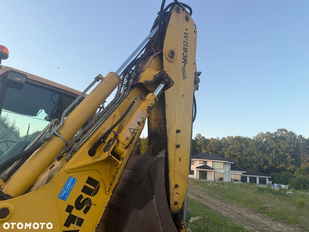 Komatsu WB93R - 8