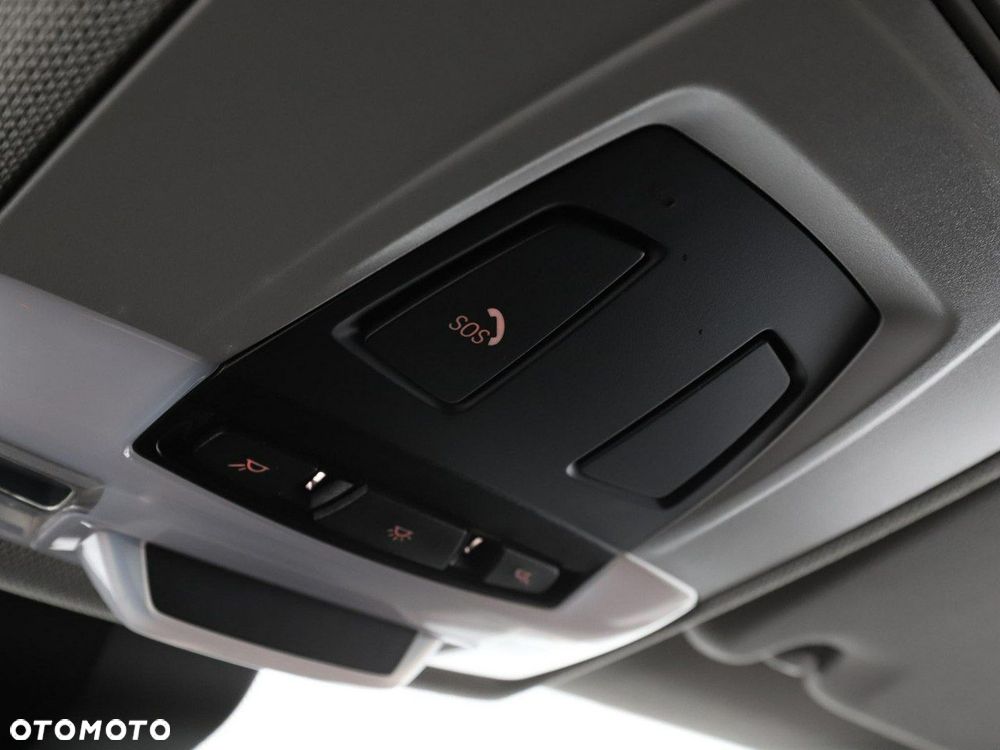 BMW X1 sDrive20d xLine - 37