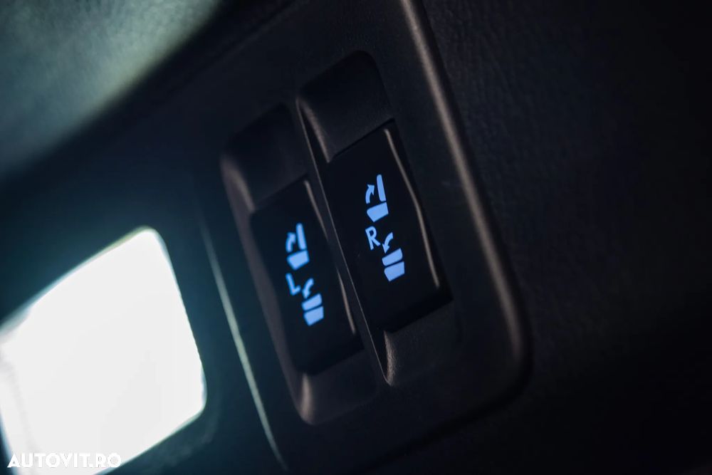 Lexus Seria NX 300h AWD Luxury - 38