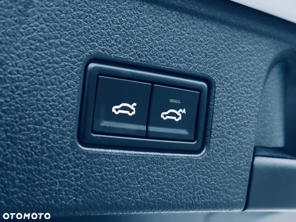 Volkswagen Passat - 9