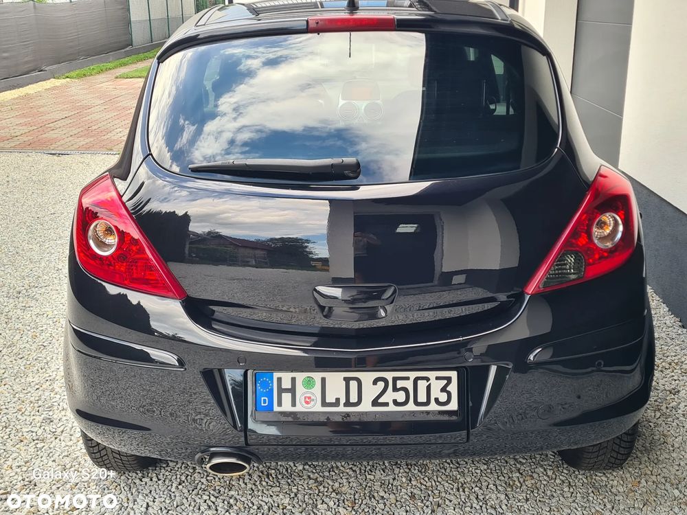 Opel Corsa 1.4 16V Satellite - 9