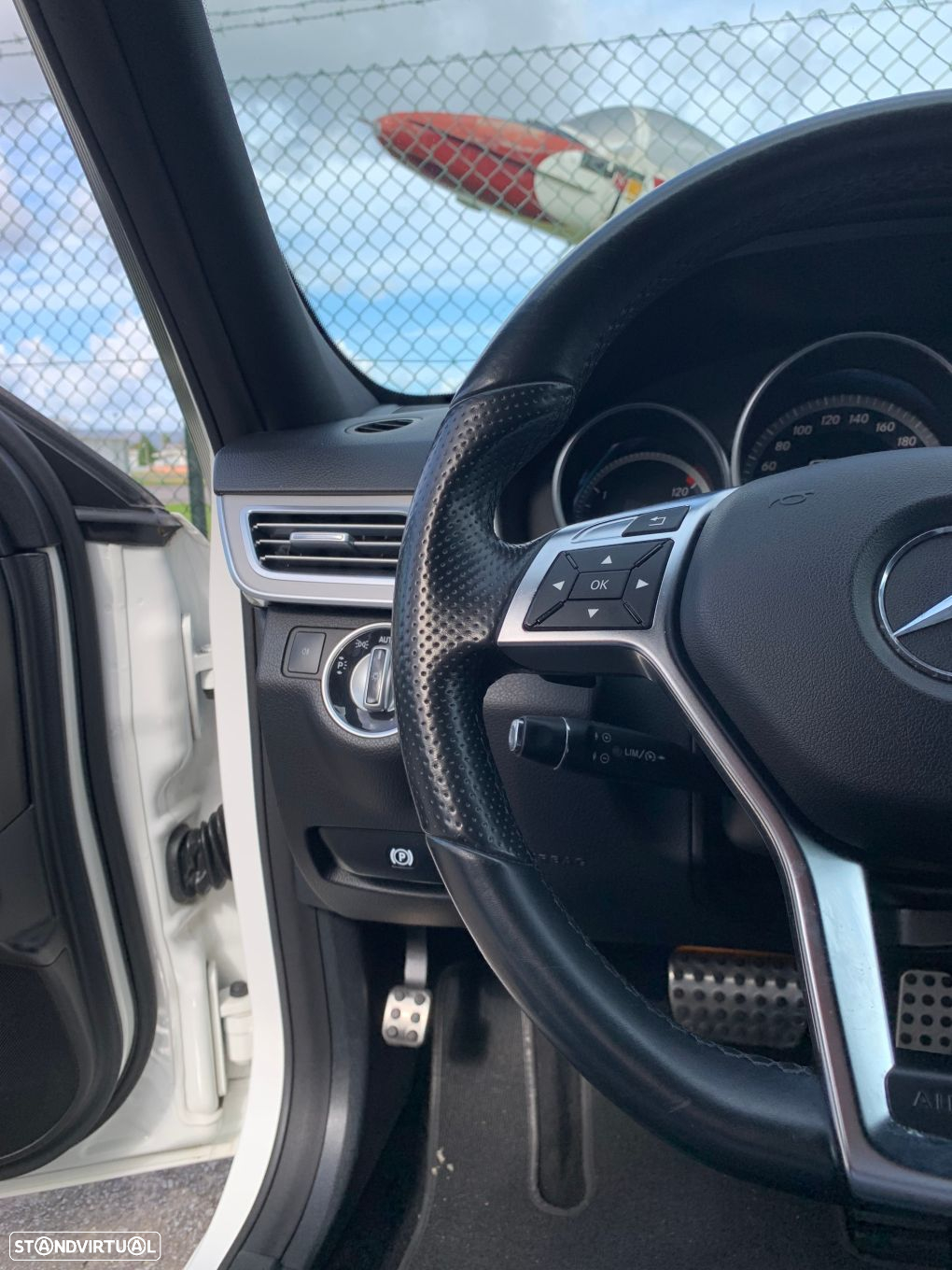 Mercedes-Benz E 220 BlueTEC Avantgarde Auto. - 16