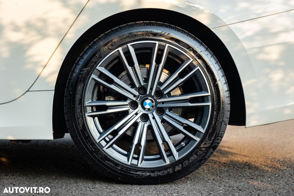 BMW Seria 3 318i AT - 12