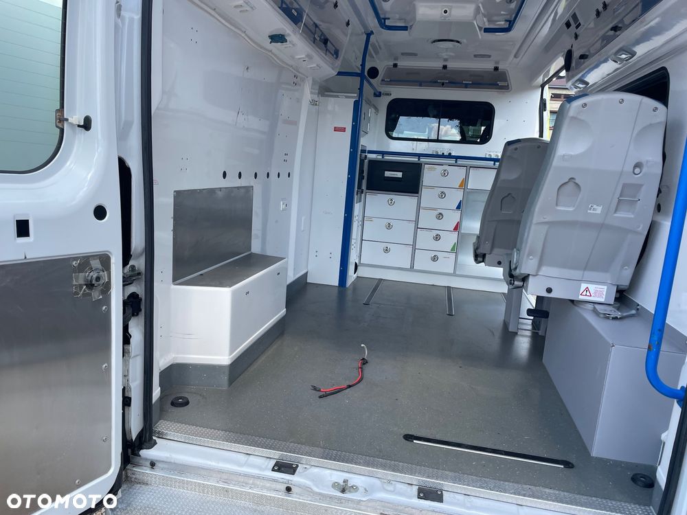 Fiat Ducato Ambulans Karetka Camper Maxxi FULLL XXXXL - 32