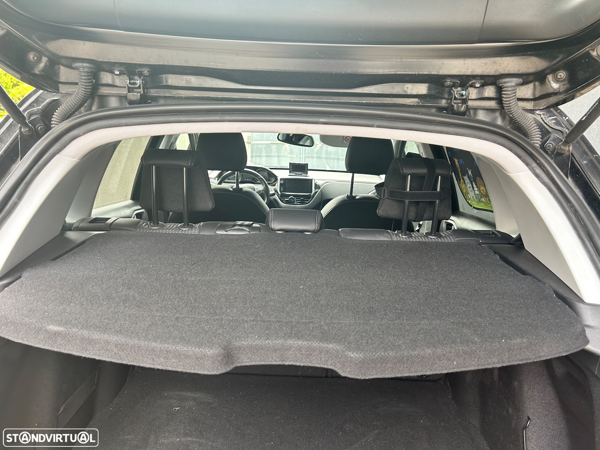 Peugeot 2008 1.6 BlueHDi Allure - 3