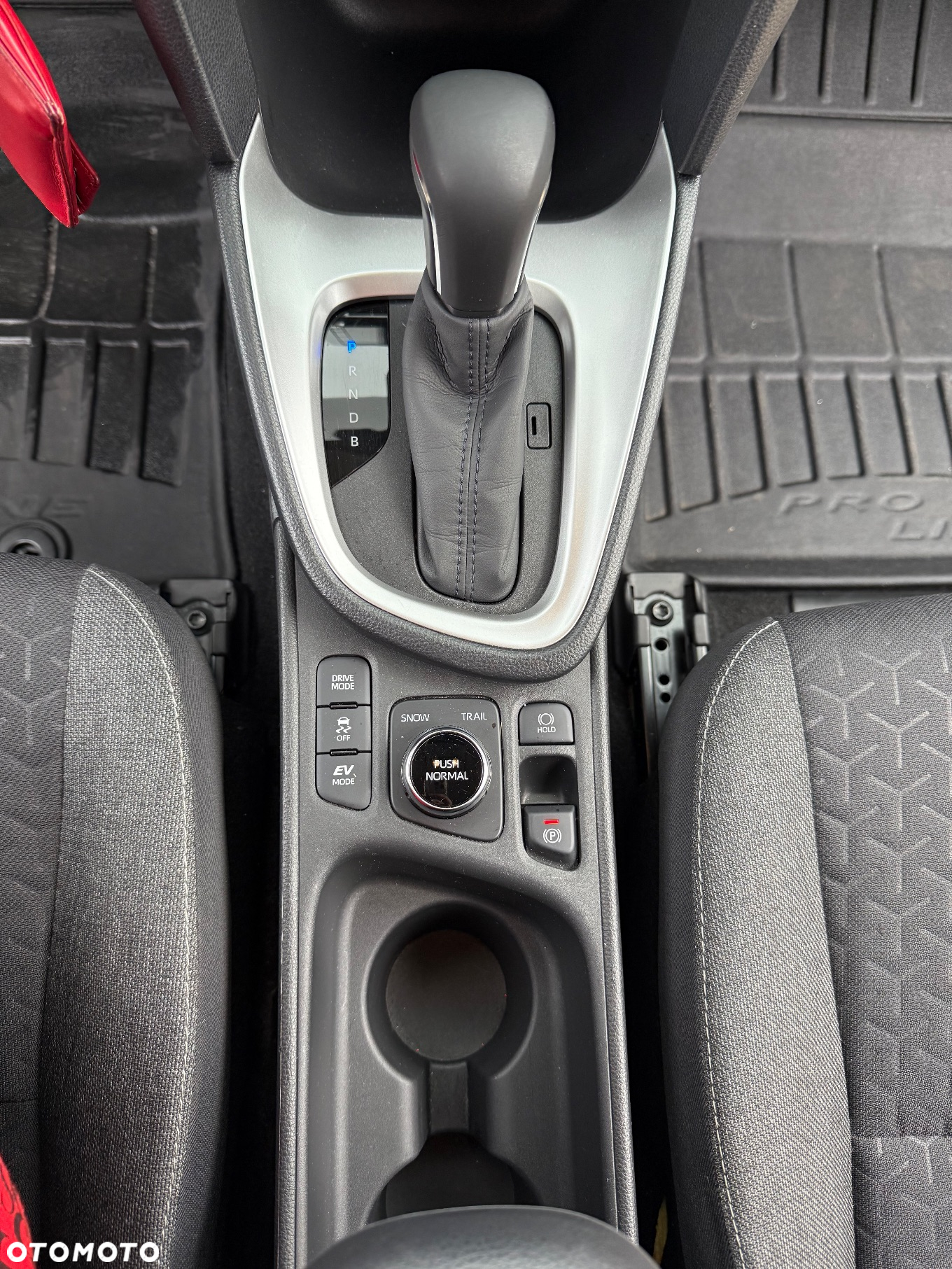 Toyota Yaris Hybrid 1.5 Comfort - 11