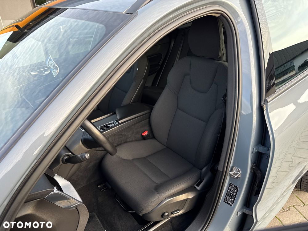 Volvo XC 60 B4 D Geartronic Momentum - 21