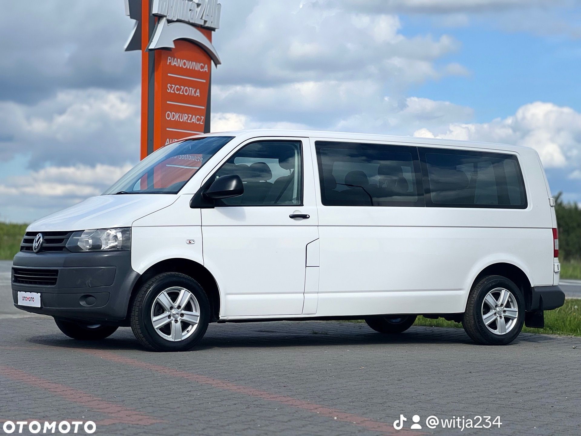 Volkswagen Caravelle BiTDI L1 Comfortline - 1