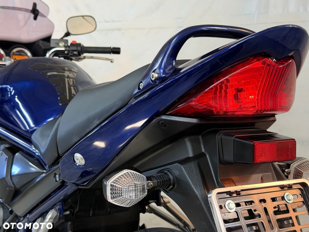 Suzuki Bandit - 25