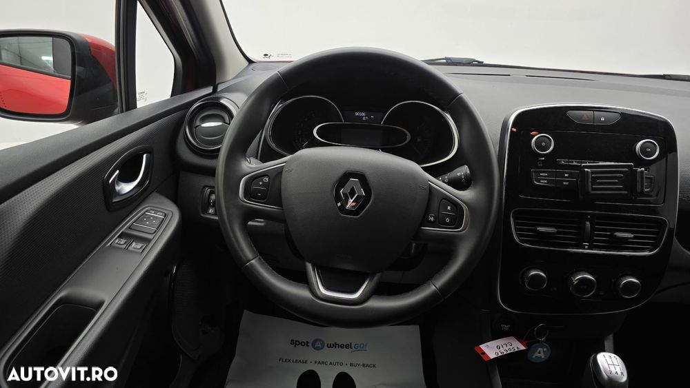 Renault Clio - 15