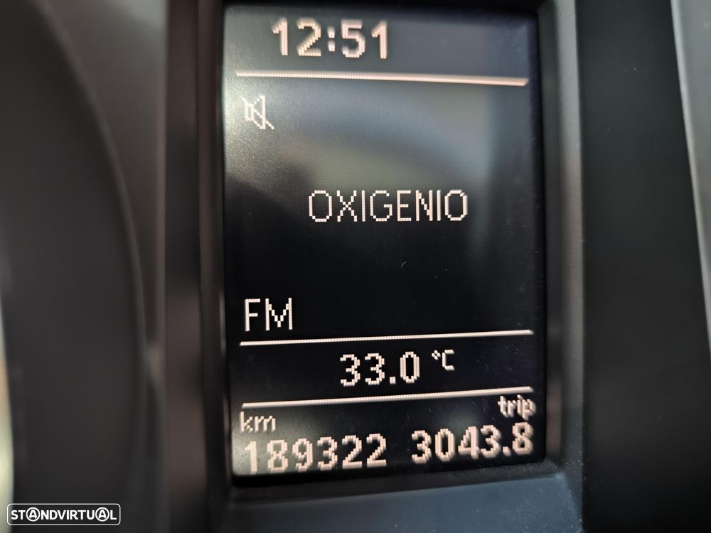 VW Golf 2.0 TDi Confortline - 18
