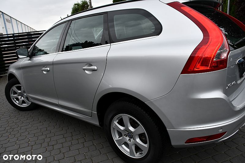 Volvo XC 60 D4 Geartronic Momentum - 30