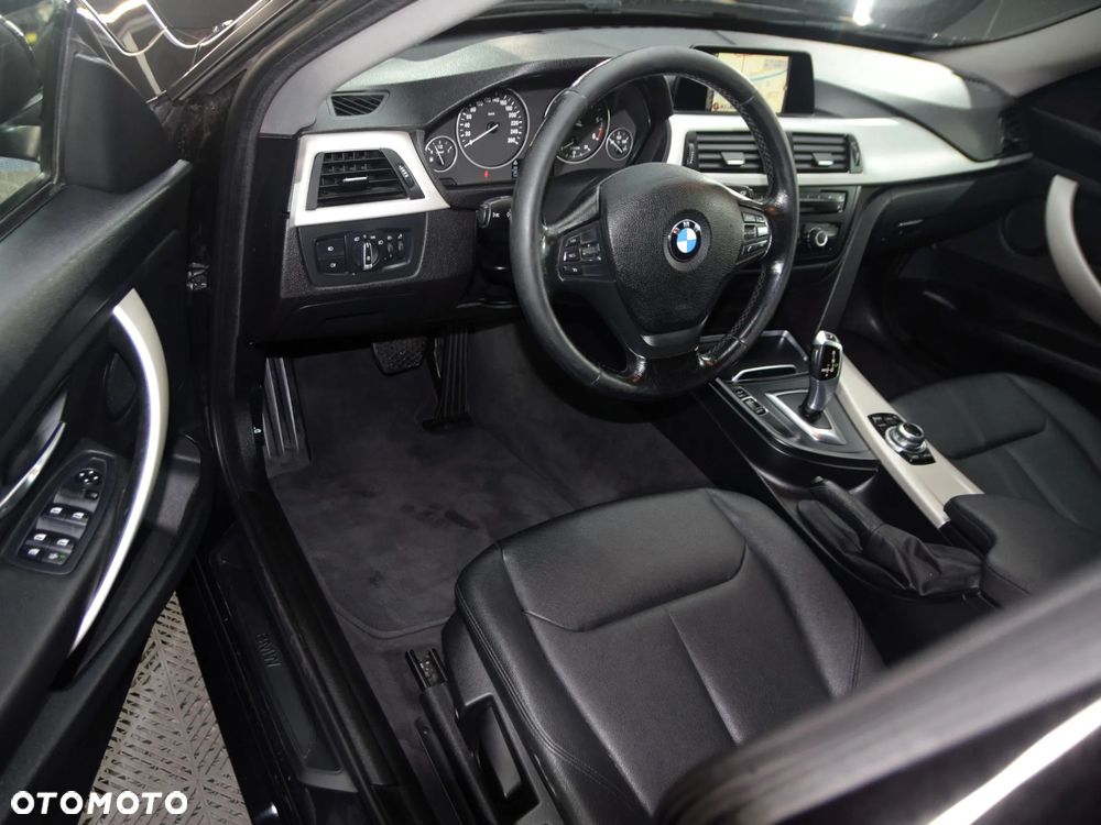 BMW 3GT 318d - 17