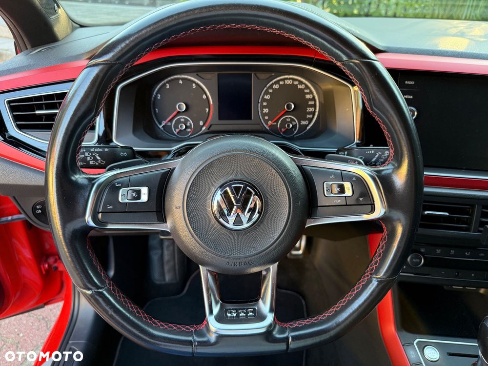 Volkswagen Polo - 17