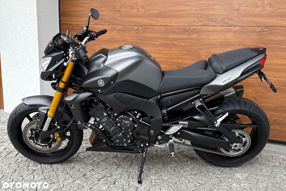Yamaha FZ8 - 21