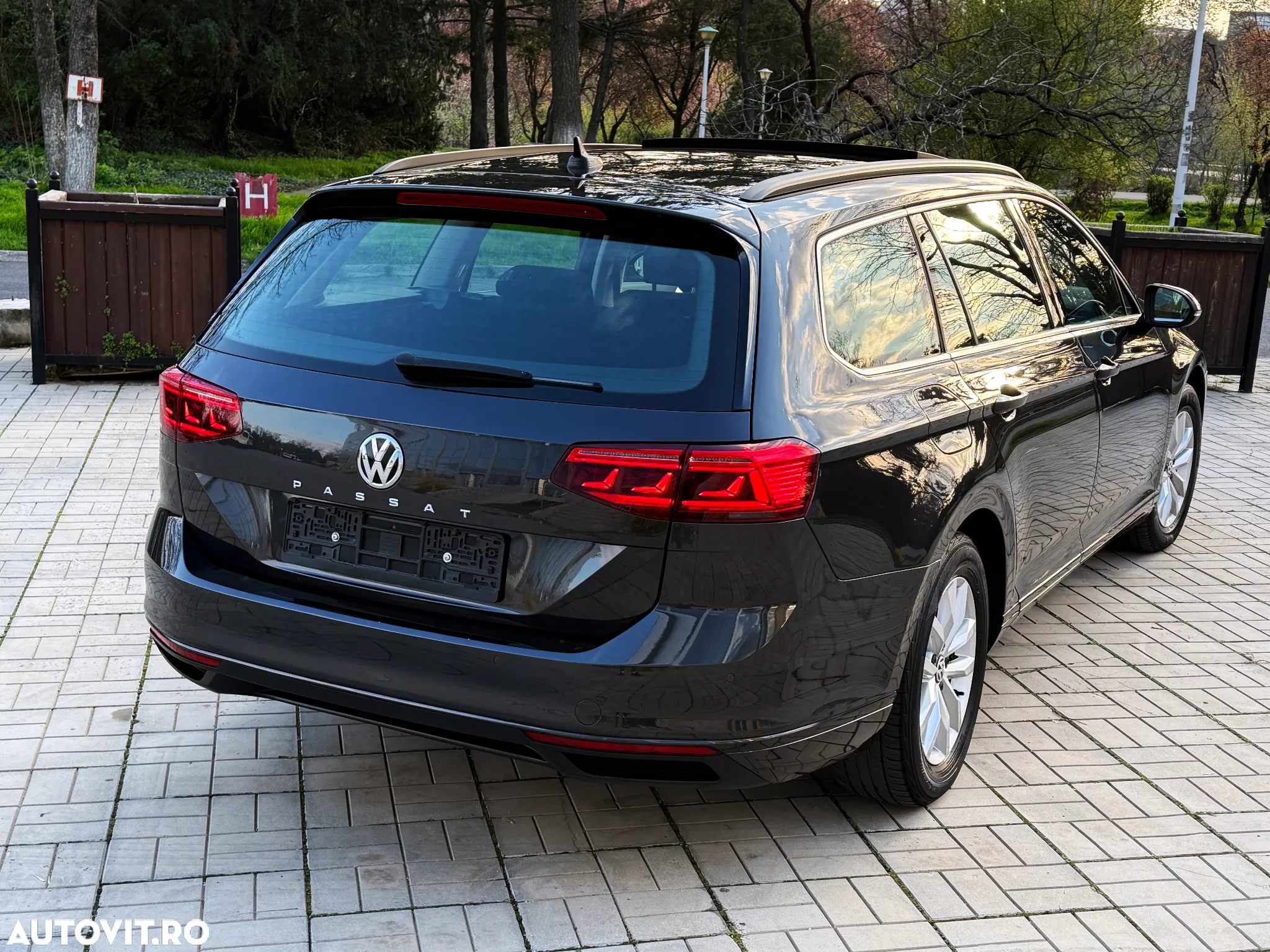 Volkswagen Passat 2.0 TDI SCR Business - 7