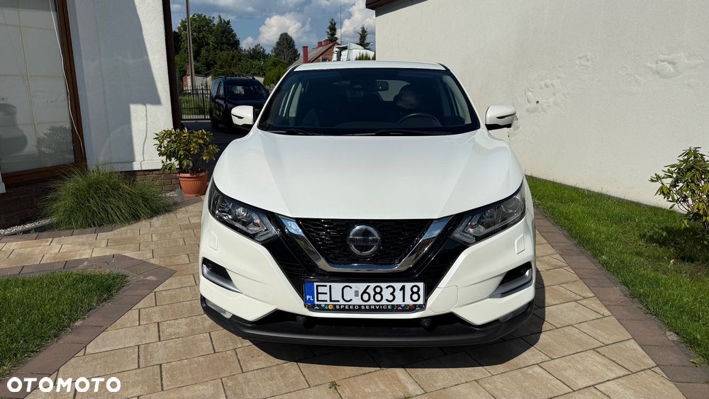 Nissan Qashqai 1.3 DIG-T N-Connecta - 1