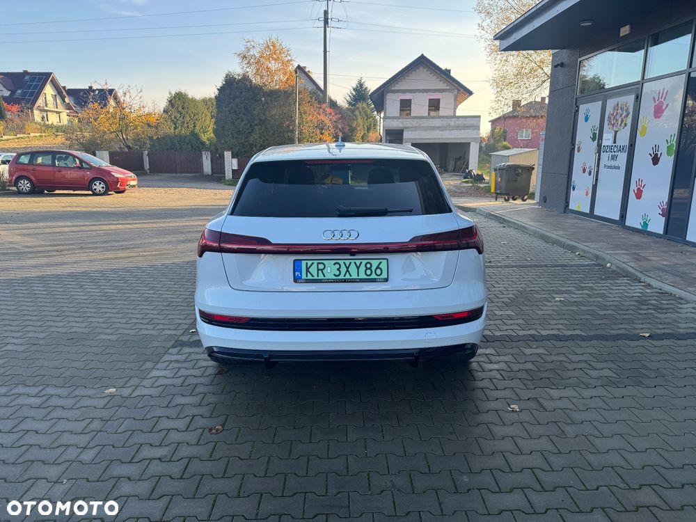 Audi e-tron 55 Quattro S line - 11