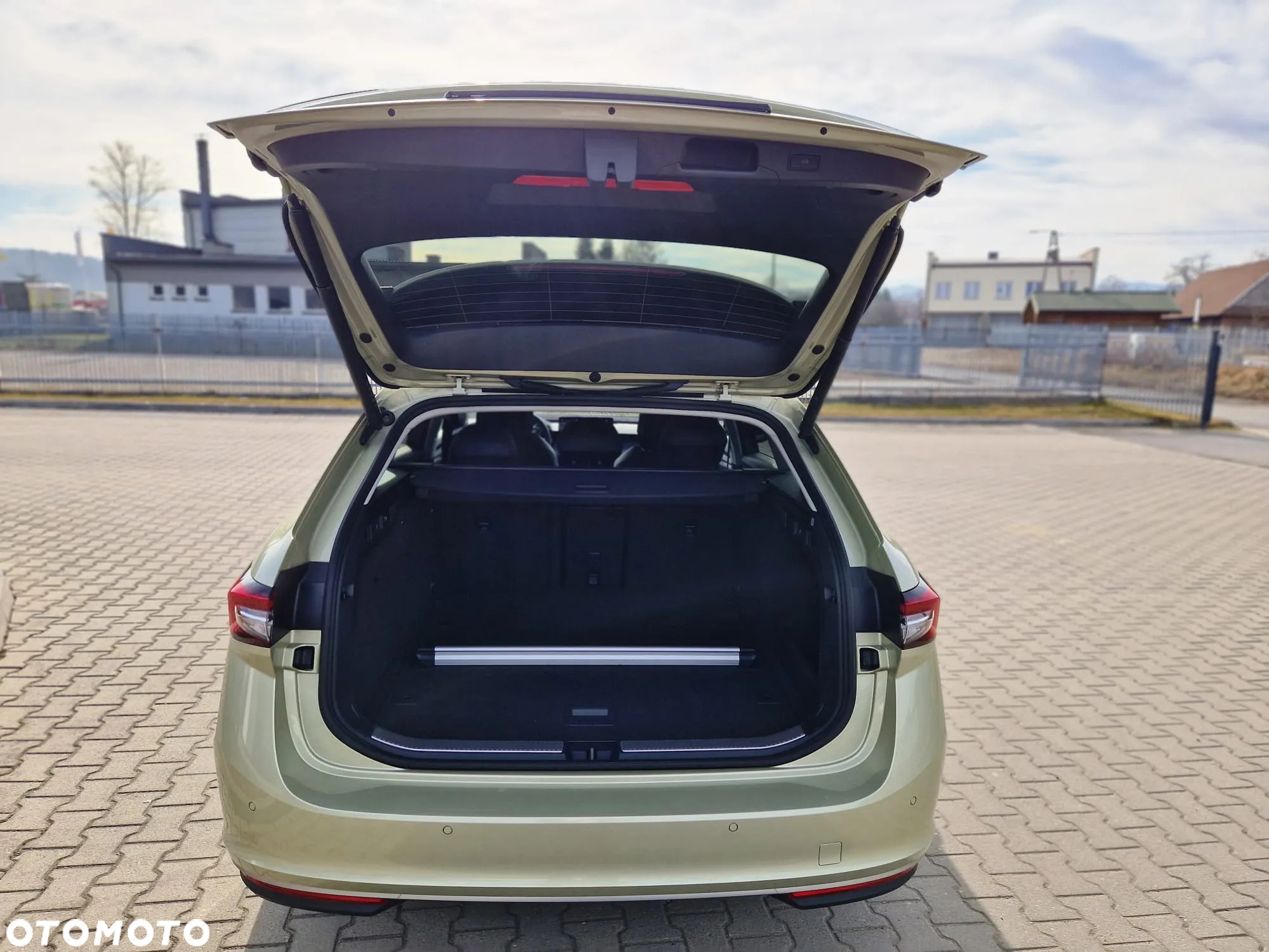 Skoda Superb 2.0 TDI SCR 4x4 L&K DSG - 7