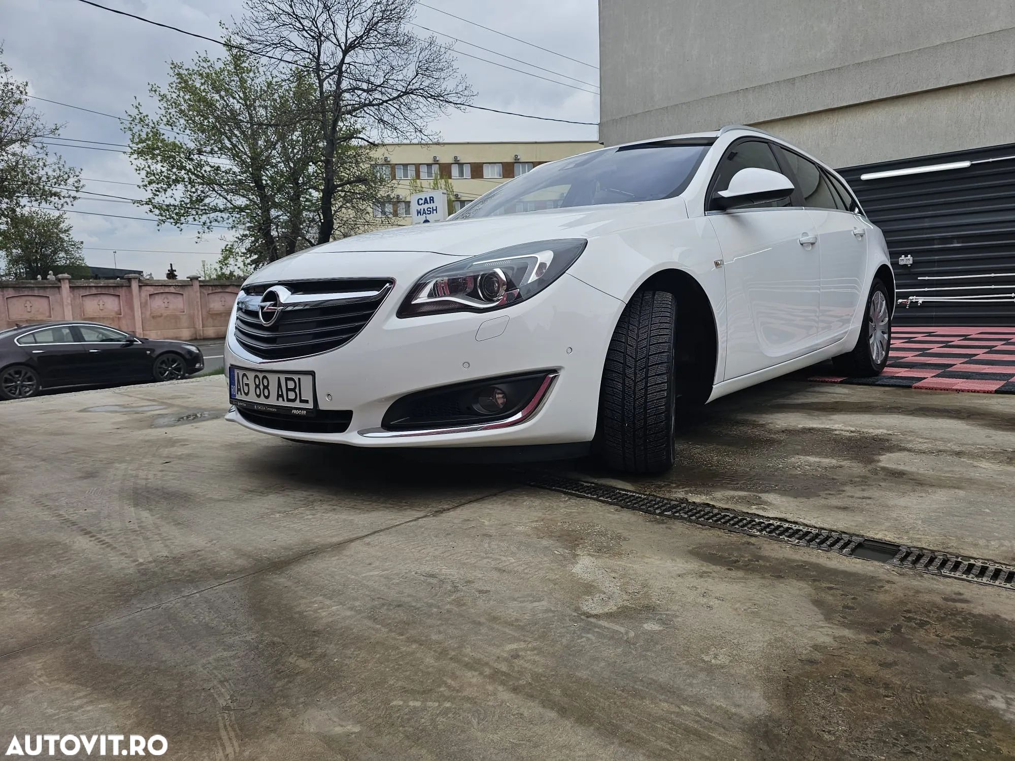 Opel Insignia 2.0 CDTI ECOTEC 4X4 Cosmo Aut. - 1